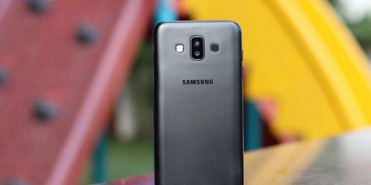 Samsung Galaxy J7 Duo começa a receber a atualização do Android 9.0 Pie Samsung Galaxy J7 Duo começa a receber a atualização do Android 9.0 Pie