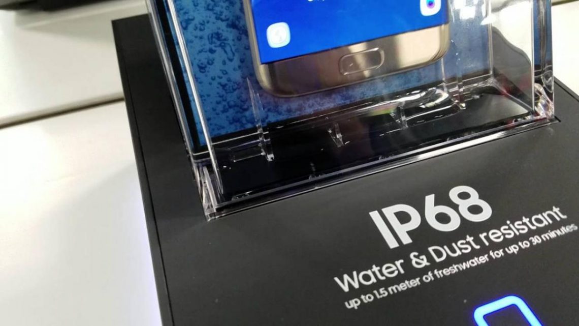 iFixit afirma: não existem smartphones resistentes a água independente do que dizem as fabricantes iFixit afirma: não existem smartphones resistentes a água independente do que dizem as fabricantes