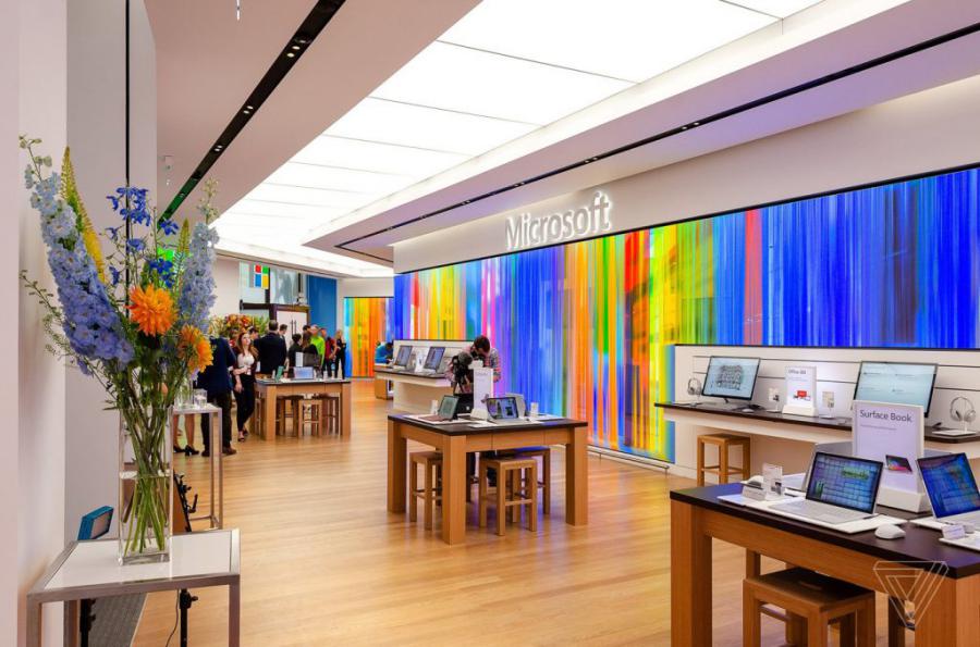 Microsoft abre a sua primeira loja na Europa Microsoft abre a sua primeira loja na Europa