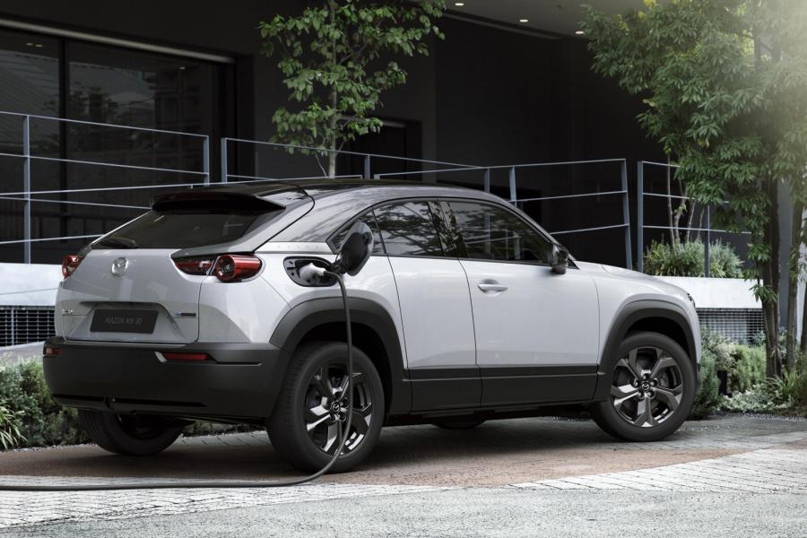 Mazda não parece interessada na eletrificação dos carros Mazda não parece interessada na eletrificação dos carros