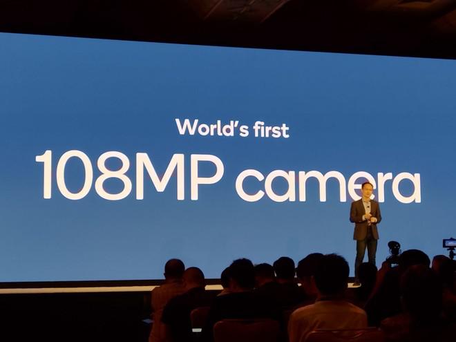 Material promocional revela design do novo Xiaomi Mi 10 Material promocional revela design do novo Xiaomi Mi 10