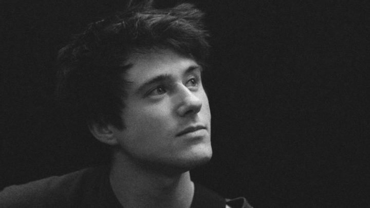 Alec Benjamin