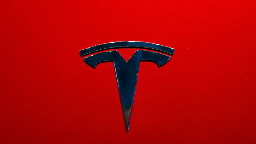 Elon Musk anuncia novo Tesla mais económico Elon Musk anuncia novo Tesla mais económico