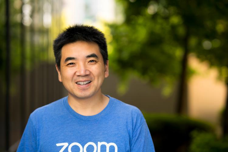 Zoom afirma ter mais de 300 milhões de utilizadores diáriamente Zoom afirma ter mais de 300 milhões de utilizadores diáriamente