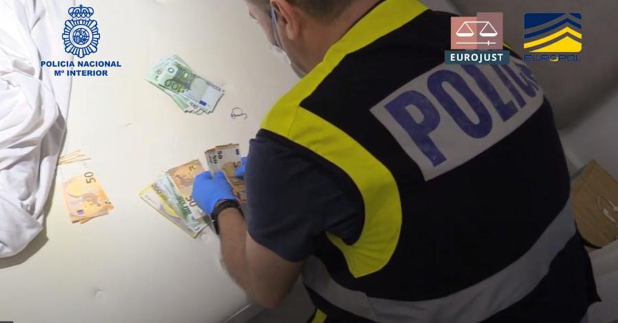 Polícia desmantela serviço de IPTV pirata com dois milhões de assinantes Polícia desmantela serviço de IPTV pirata com dois milhões de assinantes