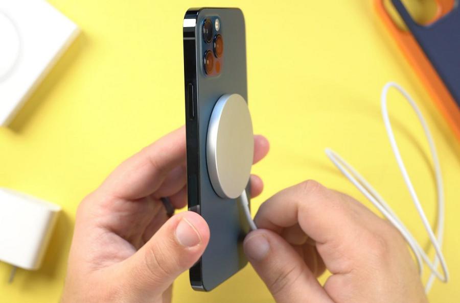 Pessoas com Pacemaker deverão manter-se afastadas do iPhone 12 Pessoas com Pacemaker deverão manter-se afastadas do iPhone 12