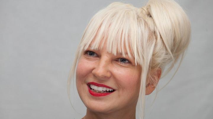 Music é mais recente álbum de SIA Music é mais recente álbum de SIA