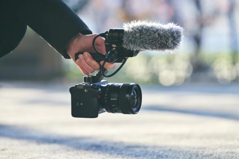 Sony FX3: Anunciada a nova câmara full-frame com um visual cinematográfico Sony FX3: Anunciada a nova câmara full-frame com um visual cinematográfico