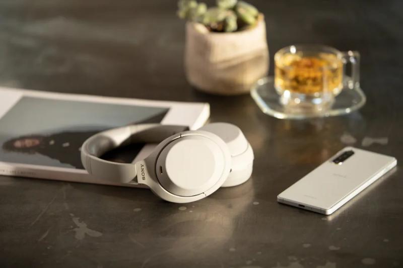 Sony lança edição limitada dos auscultadores WH-1000XM4 Silent White Sony lança edição limitada dos auscultadores WH-1000XM4 Silent White