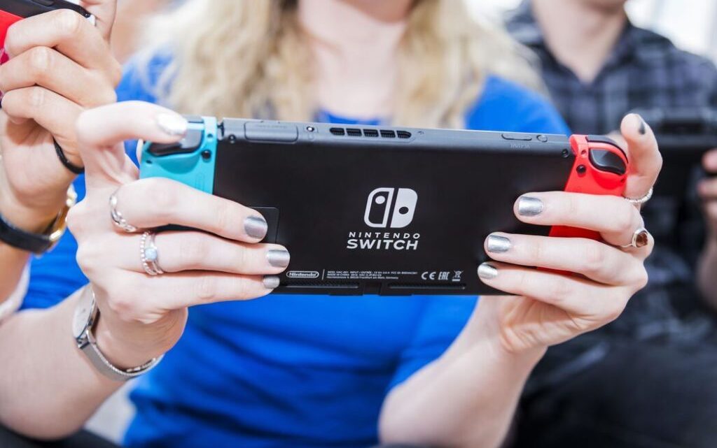 Como emparelhar fones de ouvido Bluetooth com a Nintendo Switch Como emparelhar fones de ouvido Bluetooth com a Nintendo Switch