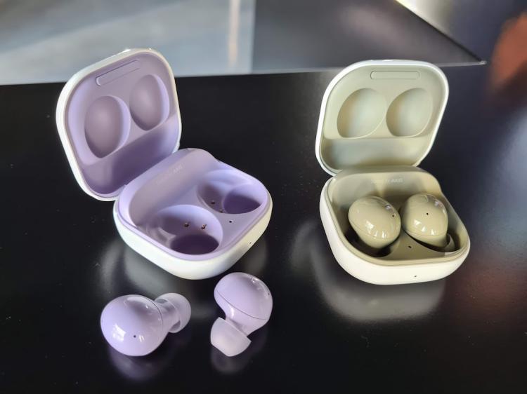 Samsung anuncia os novos Galaxy Buds2 Samsung anuncia os novos Galaxy Buds2
