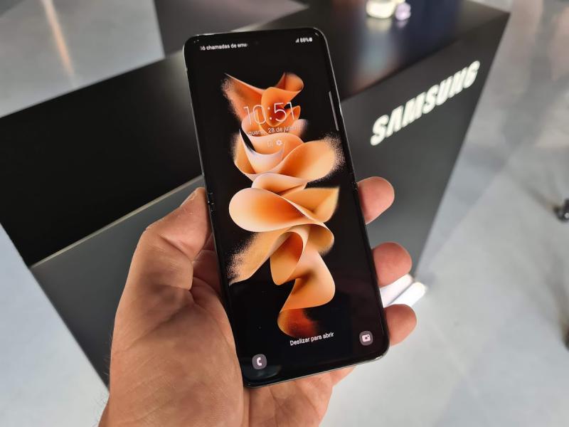 Samsung domina o mercado de smartphones dobráveis em 2021 Samsung domina o mercado de smartphones dobráveis em 2021