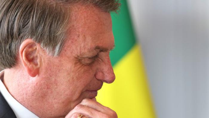 Bolsonaro segue as pisadas de Donald Trump e está na mira das redes sociais Bolsonaro segue as pisadas de Donald Trump e está na mira das redes sociais