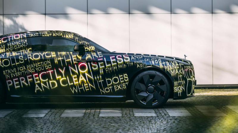 Rolls Royce anuncia o Spectre: O seu primeiro veículo totalmente eléctrico Rolls Royce anuncia o Spectre: O seu primeiro veículo totalmente eléctrico