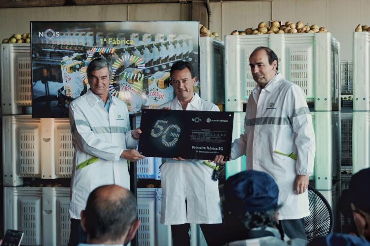 NOS e SUMOL+COMPAL apresentam a Primeira Fábrica 5G em Portugal NOS e SUMOL+COMPAL apresentam a Primeira Fábrica 5G em Portugal