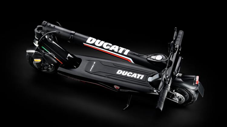 Os fãs das trotinetes eléctricas vão adorar esta da Ducati Os fãs das trotinetes eléctricas vão adorar esta da Ducati