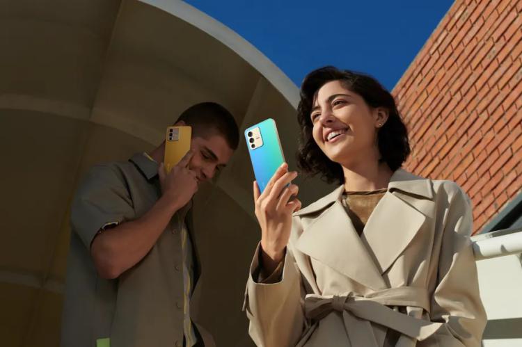 Vivo anuncia smartphone que muda de cor quando exposto ao sol Vivo anuncia smartphone que muda de cor quando exposto ao sol