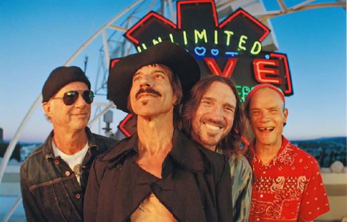 Unlimited Love: Red Hot Chili Peppers lançam hoje o 12º álbum de estúdio Unlimited Love: Red Hot Chili Peppers lançam hoje o 12º álbum de estúdio