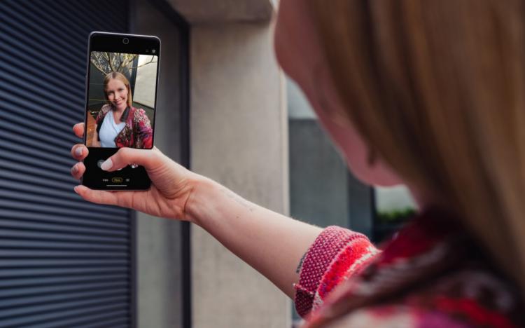 Motorola anuncia o novo Moto Edge 30 Pro com o Snapdragon 8 Gen 1 Motorola anuncia o novo Moto Edge 30 Pro com o Snapdragon 8 Gen 1