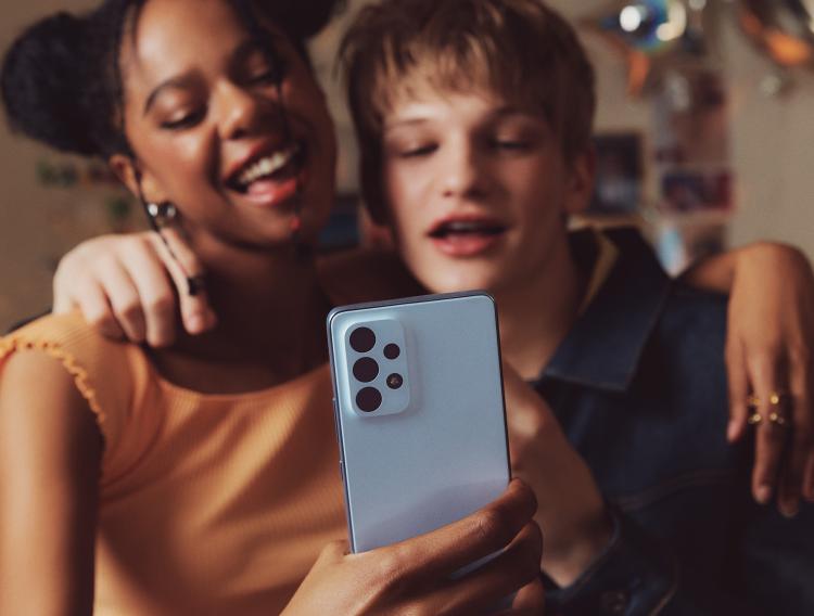 Samsung anuncia os novos Galaxy A53 5G e A33 5G Samsung anuncia os novos Galaxy A53 5G e A33 5G