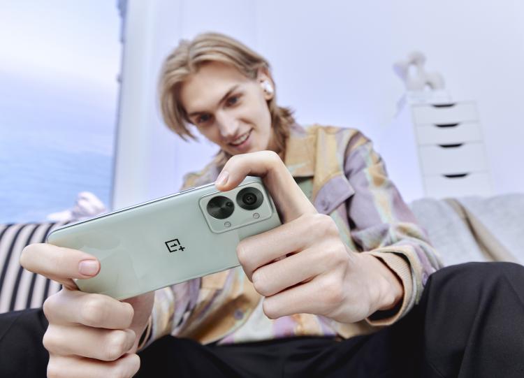 OnePlus disponibiliza o Android 13 para o Nord 2T 5G OnePlus disponibiliza o Android 13 para o Nord 2T 5G