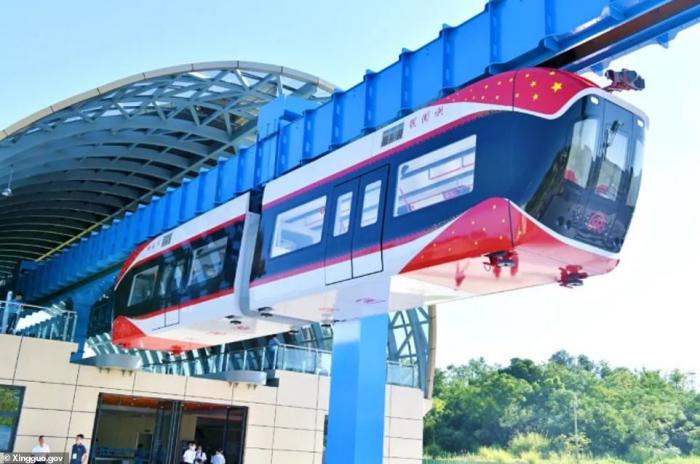 Sky Train: China testou o seu primeiro Maglev suspenso Sky Train: China testou o seu primeiro Maglev suspenso
