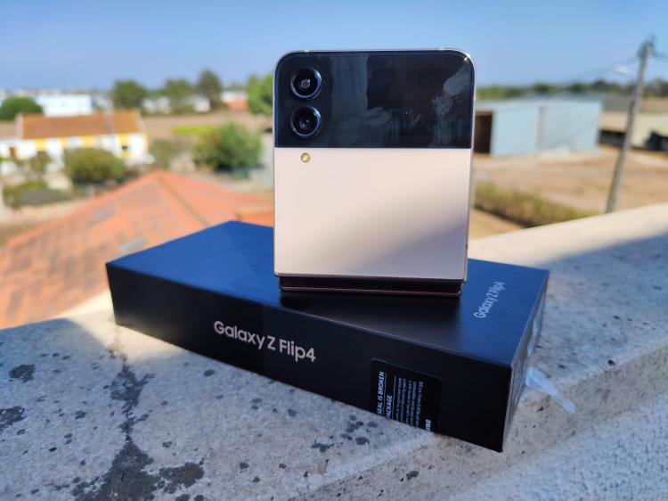 Galaxy Z Flip4: As primeiras impressões do novo smartphone dobrável da Samsung Galaxy Z Flip4: As primeiras impressões do novo smartphone dobrável da Samsung