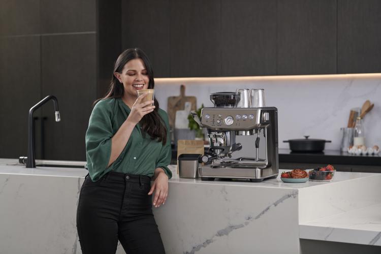 Sage anuncia a nova The Barista Express Impress para os verdadeiros amantes de café Sage anuncia a nova The Barista Express Impress para os verdadeiros amantes de café