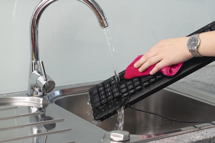 Hama apresenta teclado que pode ser lavado com água Hama apresenta teclado que pode ser lavado com água