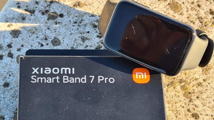 Smart Band 7 Pro