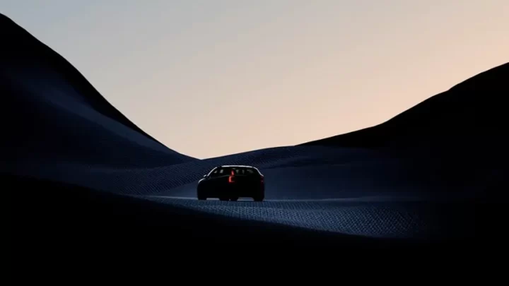 EX30