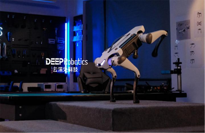 DEEP Robotics comercializa o seu cão robô Lite3 na Europa DEEP Robotics comercializa o seu cão robô Lite3 na Europa