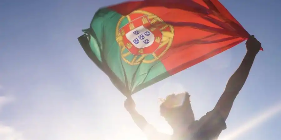 Portugal prepara-se para banir a Huawei das suas redes 5G Portugal prepara-se para banir a Huawei das suas redes 5G