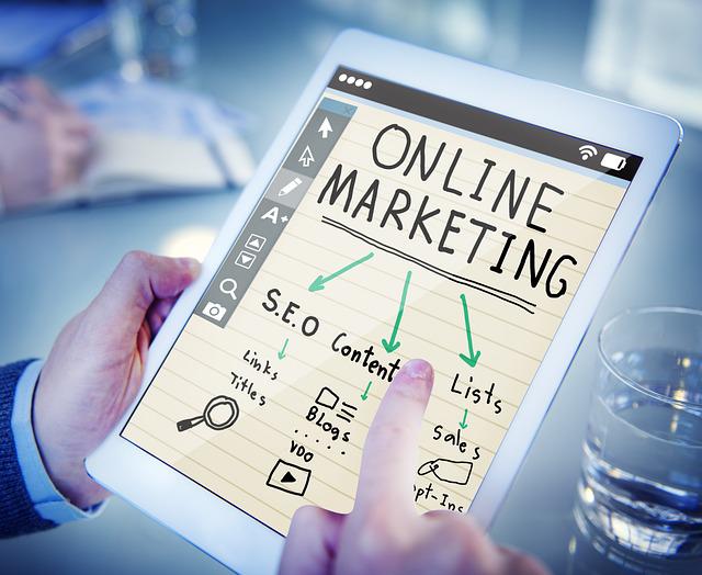 Marketing offline e online: como criar uma estratégia promocional? Marketing offline e online: como criar uma estratégia promocional?