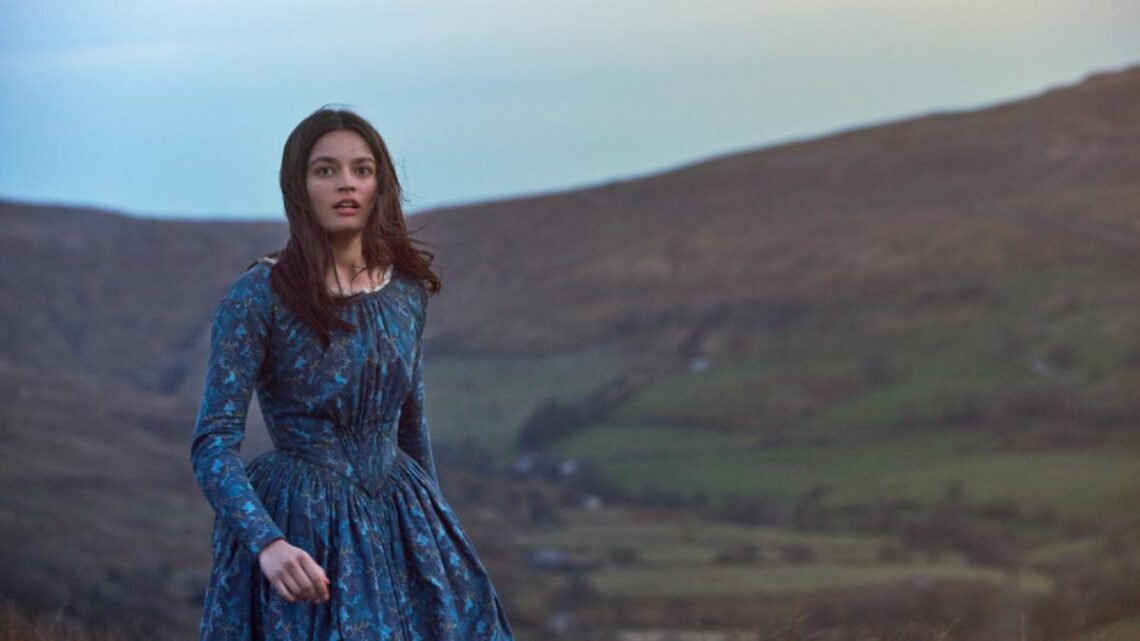 Emily é um novo drama que estreia hoje na televisão Emily é um novo drama que estreia hoje na televisão