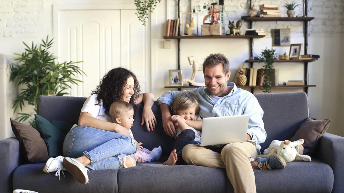Renovar a sala com pouco esforço (e dinheiro) Renovar a sala com pouco esforço (e dinheiro)