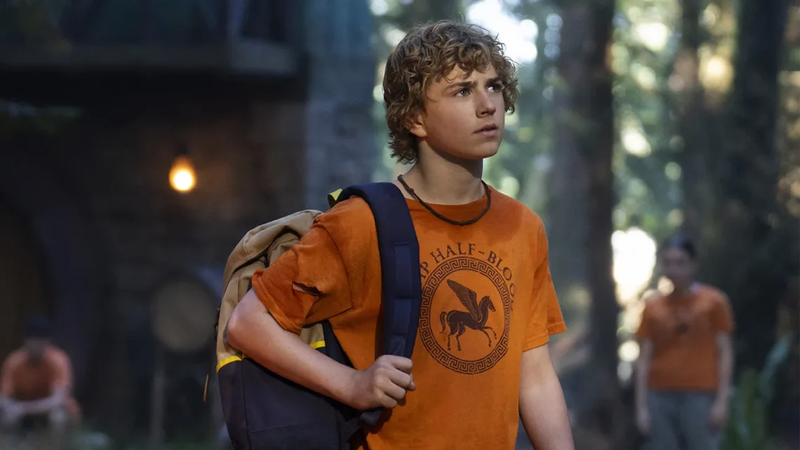 Disney renova série Percy Jackson para a temporada 2 Disney renova série Percy Jackson para a temporada 2